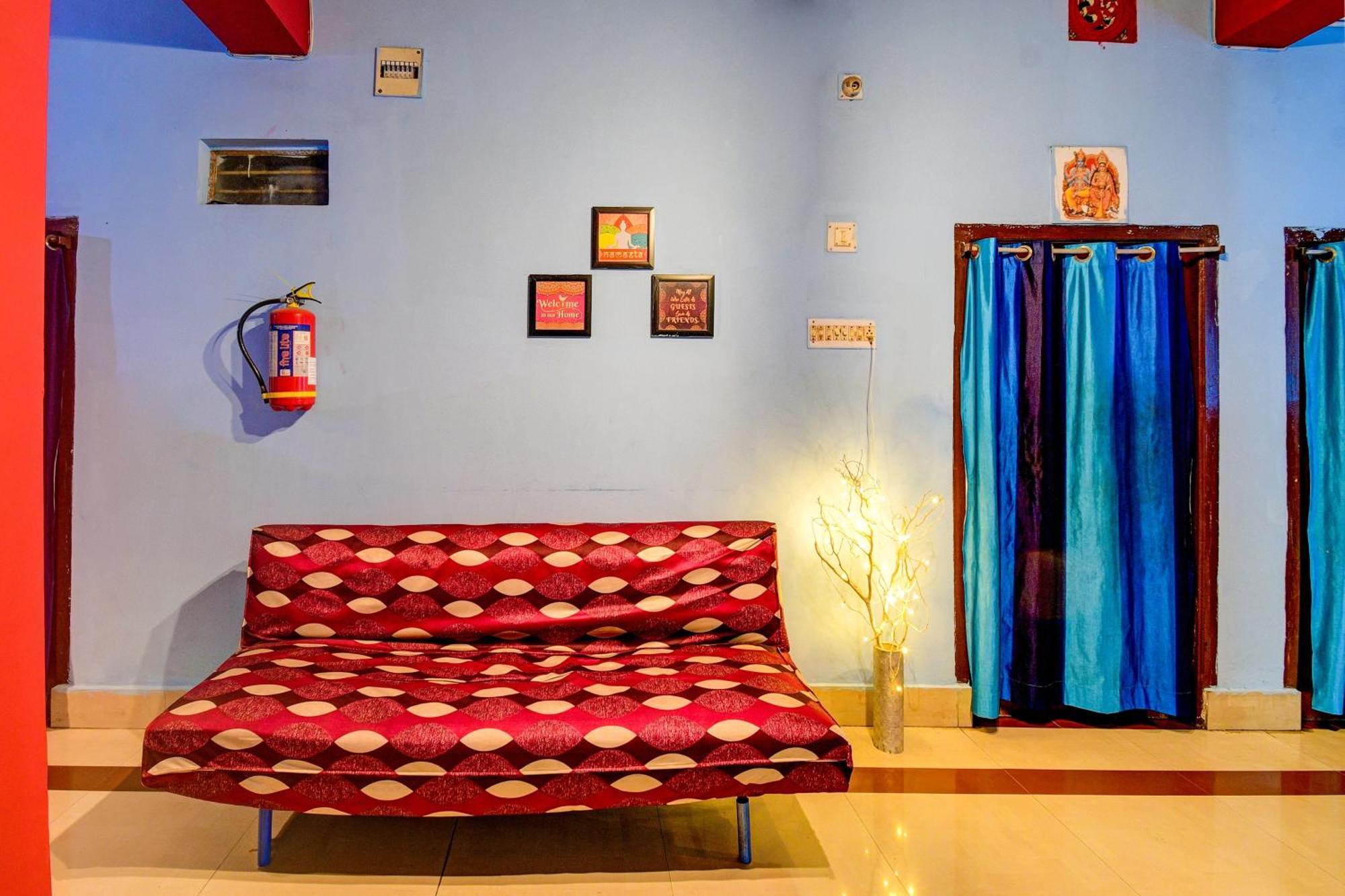 Oyo Flagship Pratikshya Guest House Baripada Buitenkant foto