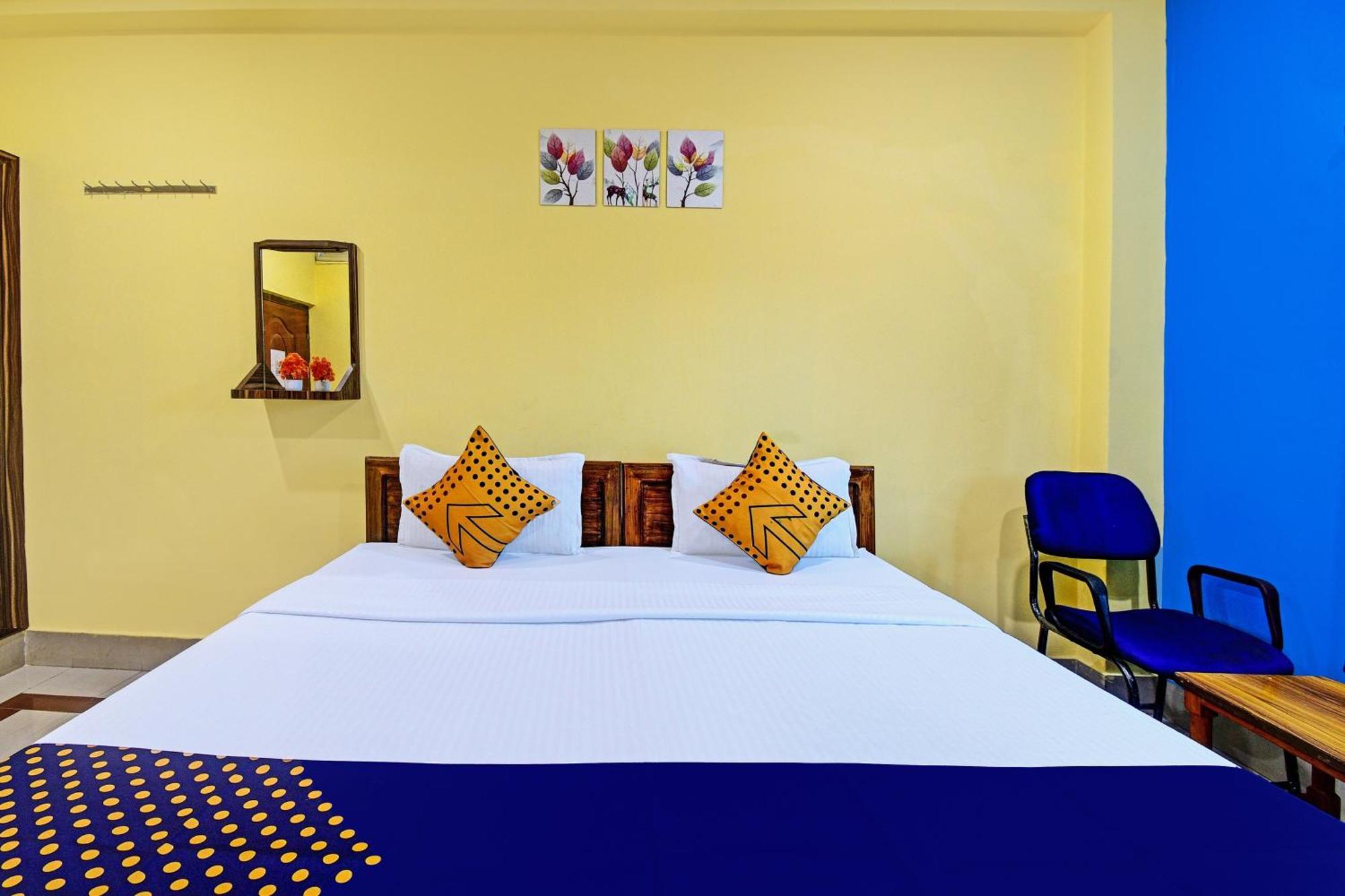 Oyo Flagship Pratikshya Guest House Baripada Buitenkant foto