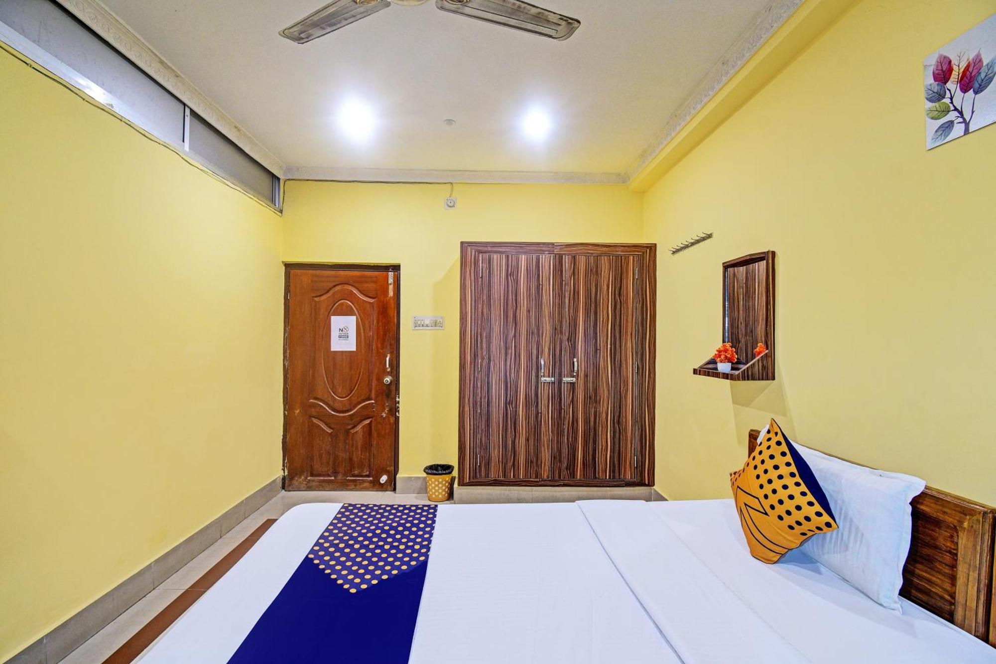 Oyo Flagship Pratikshya Guest House Baripada Buitenkant foto