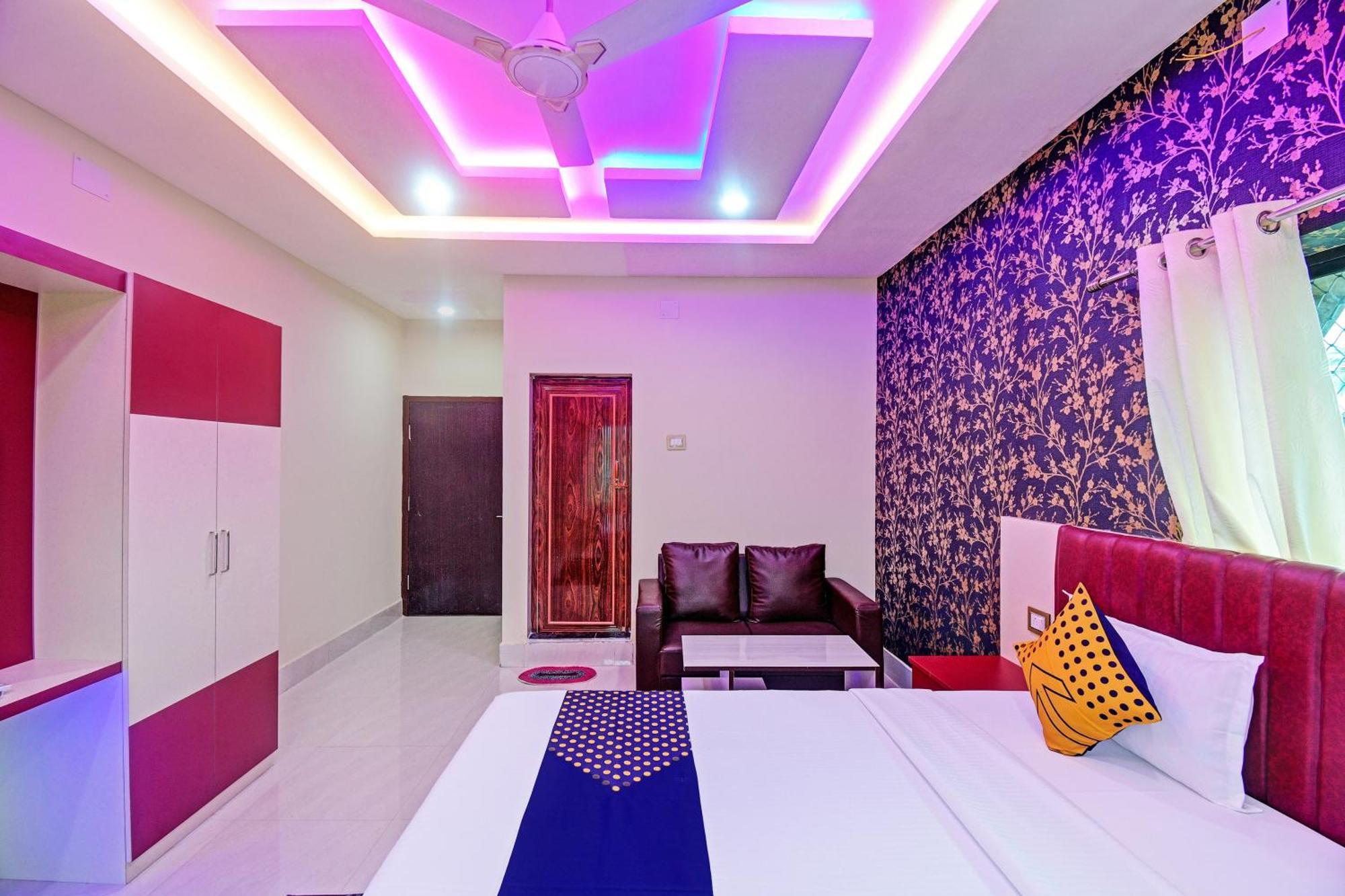 Oyo Flagship Pratikshya Guest House Baripada Buitenkant foto